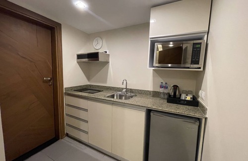Heliopolis Apartment | Deluxe Studio King - 5 min away from the Airport