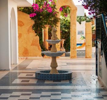 Triffa Hotel | Diar Saray