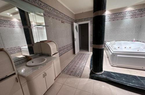 Dream Land Apartment | Dreamland - Emerald
