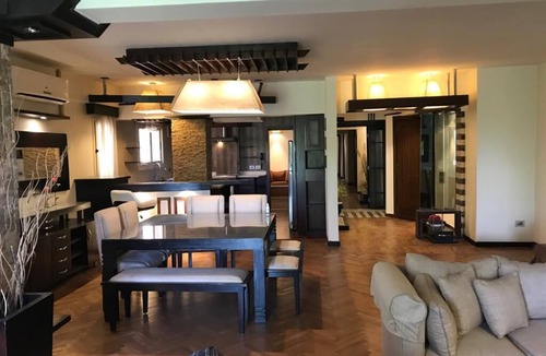 Al-Basatin Apartment | Don't miss this spacious and unique accommodation.