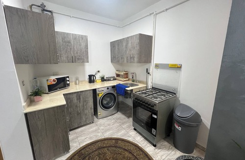 Garden City Apartment | Elegant Cairo Stay with Downtown Views | 5 Beds | A/C | Wi-Fi & Full Amenities