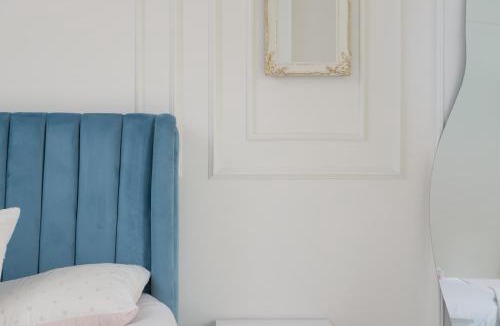 As-Sayidah Zaynab Apartment | Elegant Stay Balcony Views Rosa Palace