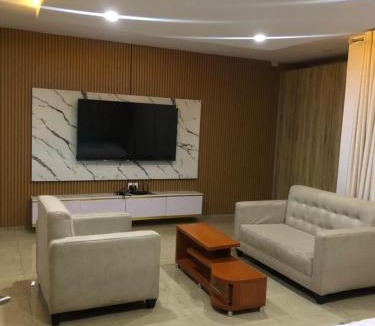 Ibadan Apartment | EmeraldSuites Timilehin Court Alalubosa GRA