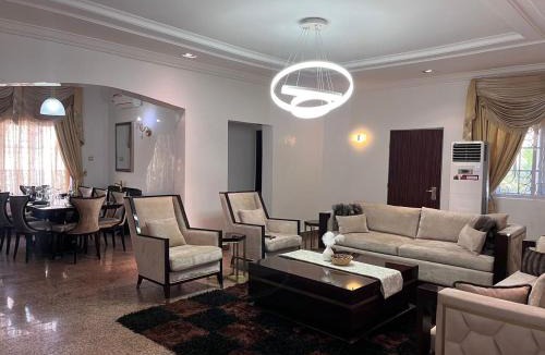 Bukuru Apartment | Empyrean