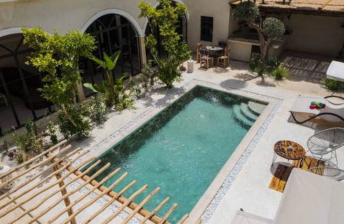 Lahebichate Villa | Escapade Zen | 6 Ch | Intimate heated pool.