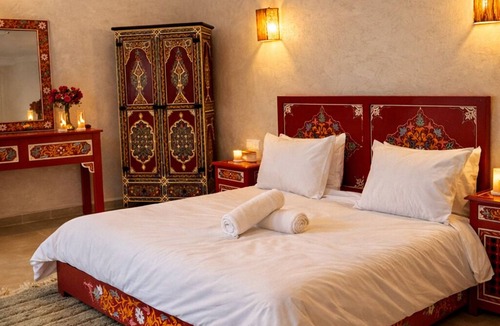 Ait Zat House | Exceptional 7-bedroom villa, private pool, not overlooked