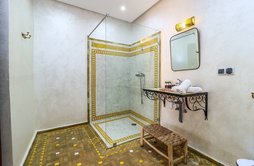 Menara House | Ferme d'hôte Zomorroda