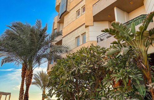 Al Mamsha El Seyahi Apartment | Fully furnished 02 BR with sea view roof top