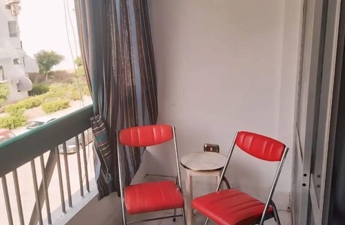 Az-Zohur House | Gadou King Room - Shared Port Said Apartment