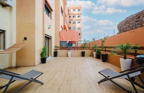Marrakech Apartment | Grand Duplex 4BR – Jacuzzi, Terrasses & Piscines