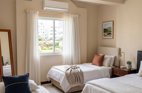 Luxor Hotel | Grand Memphis Single Room