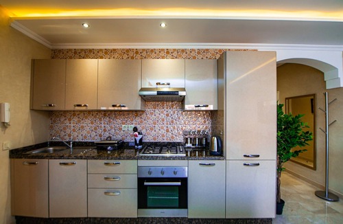 El Hara Apartment | Hanna - Modern - Private patio and barbecue- Wifi - HyperCentre - air-conditioning