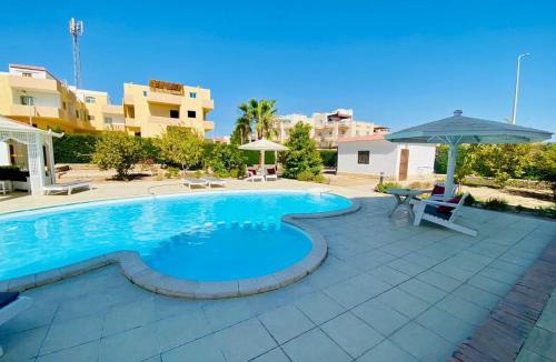 Village Road Villa | Happiness Villa Majawish, close to the city center