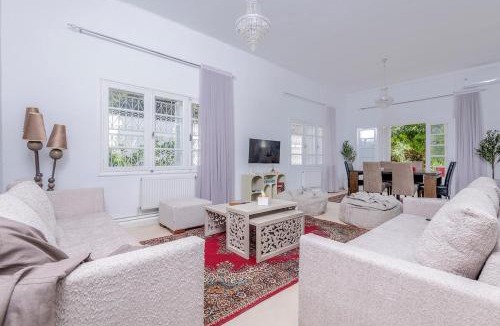 Amilcar Villa | Haven in Carthage, Where History Meets Charm