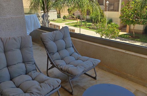 Marina Apartment | Holiday Appartement with Community Pool & Free parking in Marina