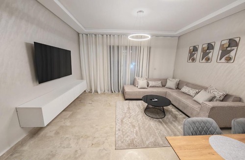 Marina Apartment | Holiday Appartement with Community Pool & Free parking in Marina