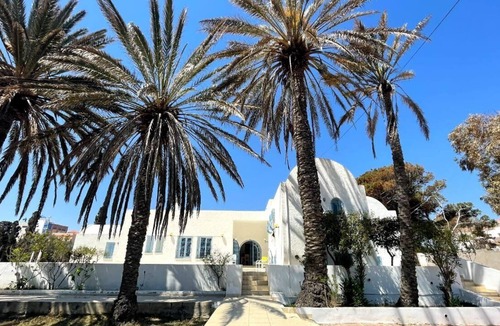 Hergla Villa | Holiday Homes -- Waterfront Cottage