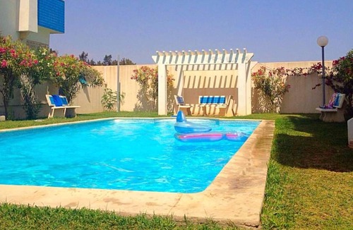 Hammamet Sud Apartment | Homerez - 100 m away from the beach! Appartement for 6 ppl. with shared pool