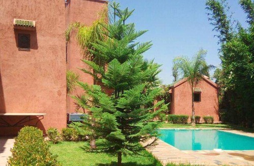 Ait Zat Villa | Homerez - Villa for 6 ppl. with swimming-pool, garden and terrace at Aghmat