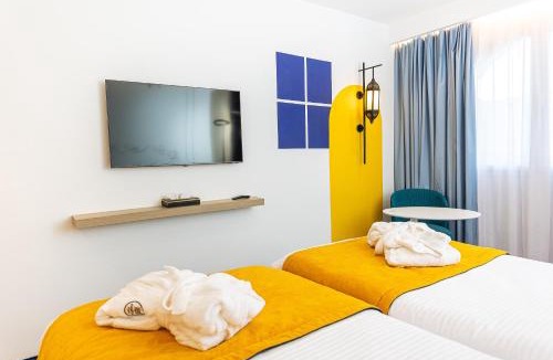 Ville Nouvelle Hotel | Hotel Carlton