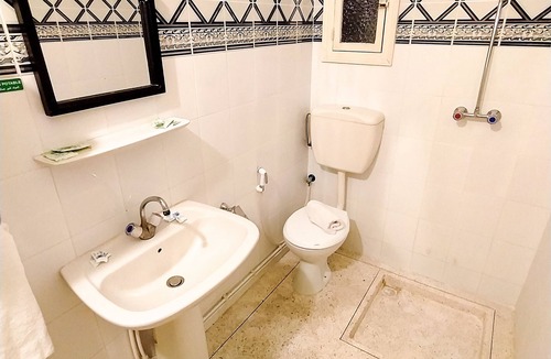 Tlemcen Bed & Breakfast | Hotel Grand Bassin