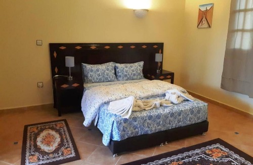 Arset El Bilk House | Hotel Riad H n°117 Romantic Cozy Bedroom with a Sofa Bed