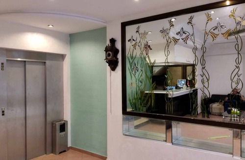 Les Berges du Lac Hotel | Hotel Sisi