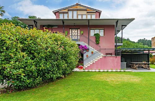 Soto de Cangas House | Ideal house for families. Private heated swimming pool.