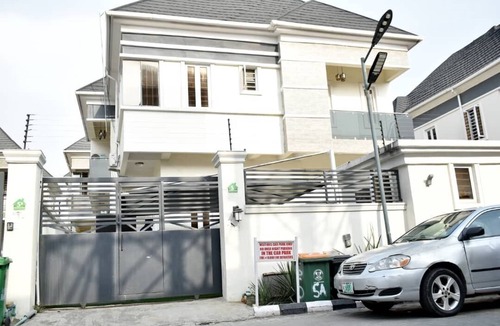 Ofin House | Impeccable 4-Bed House in Lagos Nigeria