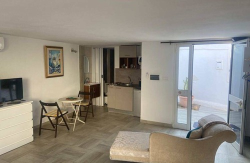 La Soukra Apartment | In a garden with swimming pool and close to the airport, Carthage and Sidi bou Said