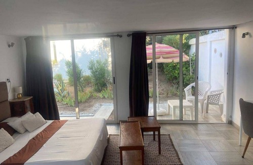 La Soukra Apartment | In a garden with swimming pool and close to the airport, Carthage and Sidi bou Said