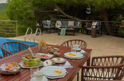 Zaghouan House | Ivlia B&B, rural villa, offering an immersive experience in the heart of nature.