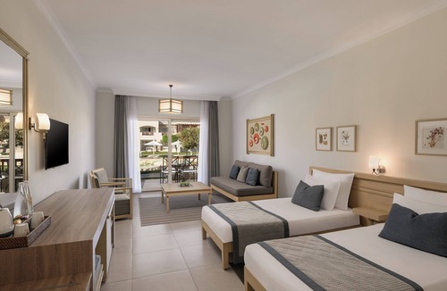 Al Mamsha El Seyahi Hotel | JAZ Casa Del Mar Resort