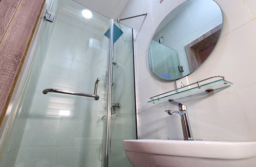 Ofin Apartment | Joyful Home: 2BR, 24/7 Power, Private and Secured Estate, Wi-fi.Heart of Lekki