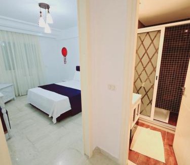 Mrezga Apartment | Karray Home Appartement Salon 2 RDC avec Jardin