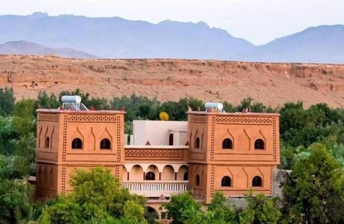 Souk Lakhmis Dades Hotel | kasbah amlal