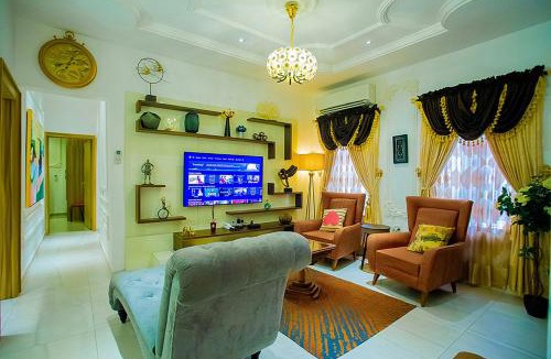 Ofin Apartment | Kiki's Home and Apartments