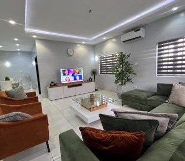 Ofin House | Lekki holiday shortlet