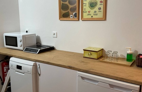 Consuegra Apartment | Library Studio in Consuegra, Land of Don Quixote