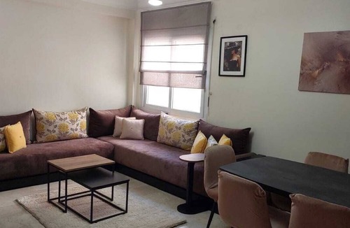 Bourgogne Apartment | Lina Cozy City Apartment
