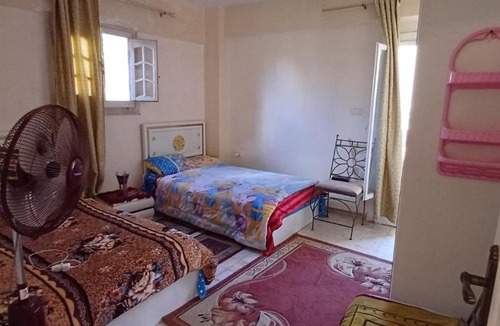 ‘Izbat as Sarahnah Villa | Lovely 5Bedroom Villa -Compound - Swimming Pool at Green Oasis Resort