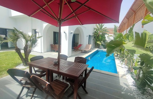 Yasmine Villa | Lovely house with nice pool/very close to the sea