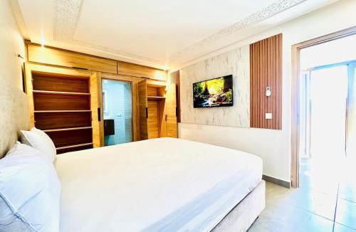 Lagouassem Apartment | Lovely studio 4th floor No Elevator