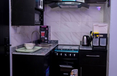 Idowa Apartment | Lovely Studio Flat - Home away from home.