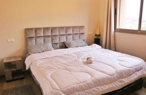 Agdal Apartment | Luxe & Chill, Appartement Chic, Grande piscine - 555 Club - Nommos
