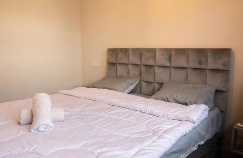Agdal Apartment | Luxe & Chill, Appartement Chic, Grande piscine - 555 Club - Nommos