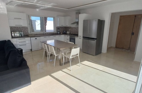 Aghir Villa | Luxueuse Villa Avec Piscine Privée à Djerba Midoun - À 10 min de la Plage