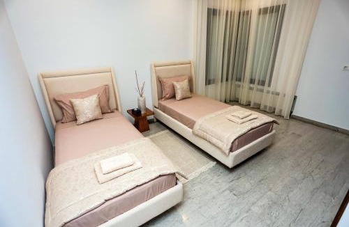 El Bassatine Apartment | LUXURIOUS 3-Bedroom Apartment in Prime Location,Tunis