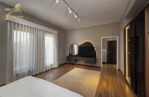 Sheikh Zayed City Other | Luxurious 5-bedroom palace in sheikh zayed with private pool & garden