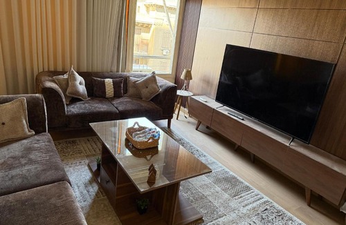 Gezira Apartment | Luxurious Apartment in Zamalek with a Scenic View